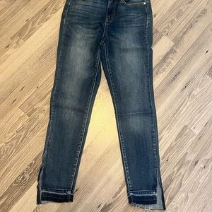Women’s Judy Blue jeans 5/27 skinny